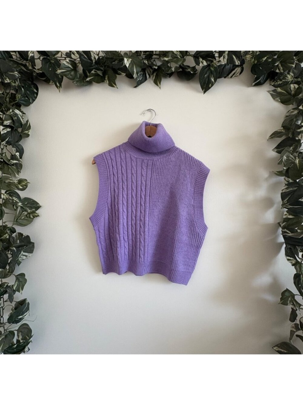 Le Lis Ribbed Cable Knit Sleeveless Turtleneck Sweater Purple Women’s Size M